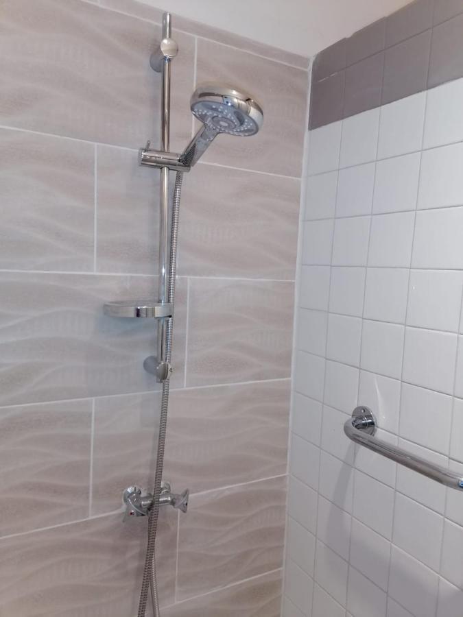 Apartmán Lou Mas Suzoun Ucel Exteriér fotografie